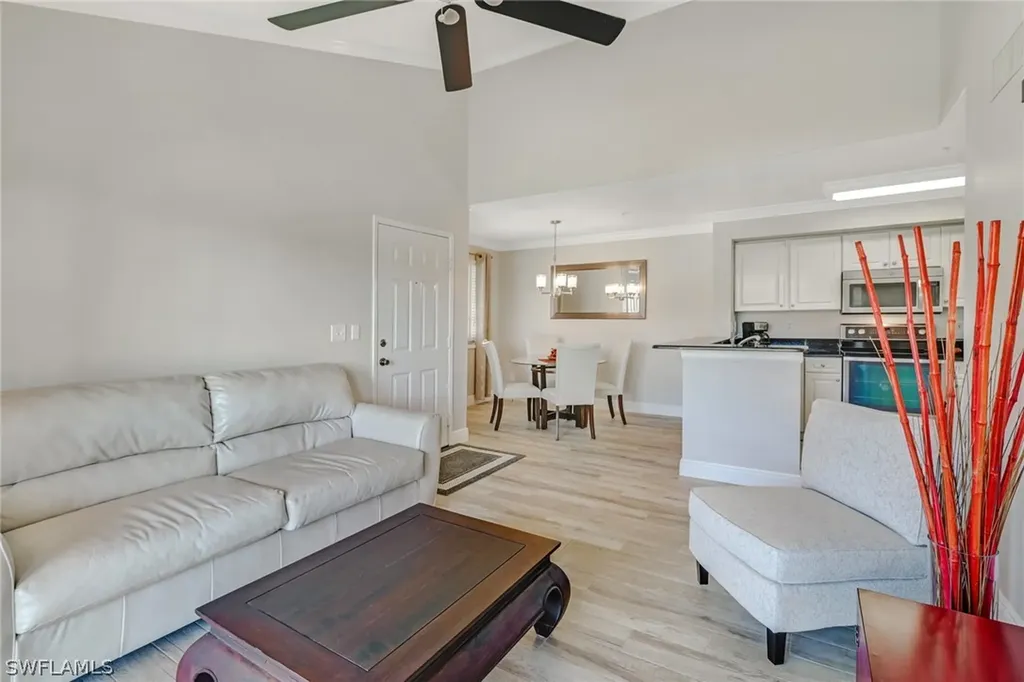 1265 Wildwood Lakes Boulevard Naples FL 34104