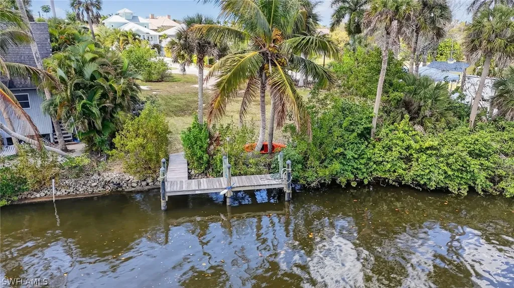 27534 Big Bend Road Bonita Springs FL 34134