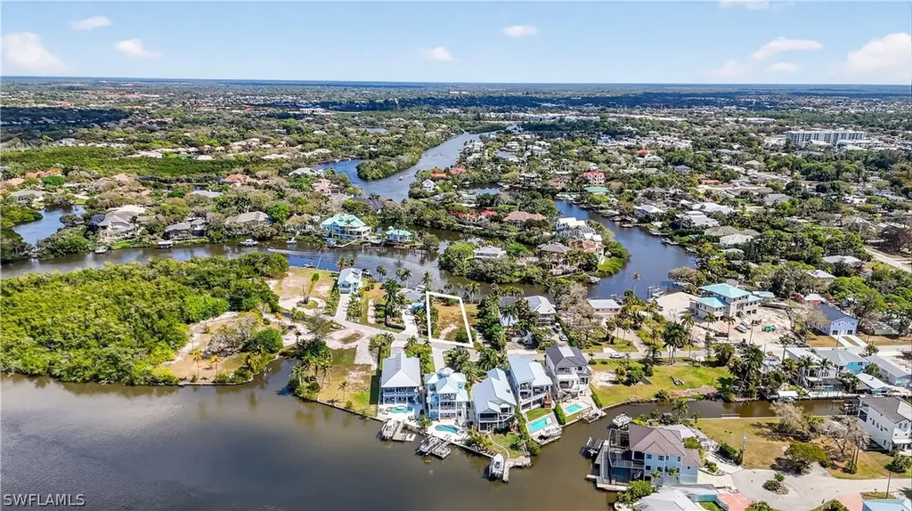 27534 Big Bend Road Bonita Springs FL 34134