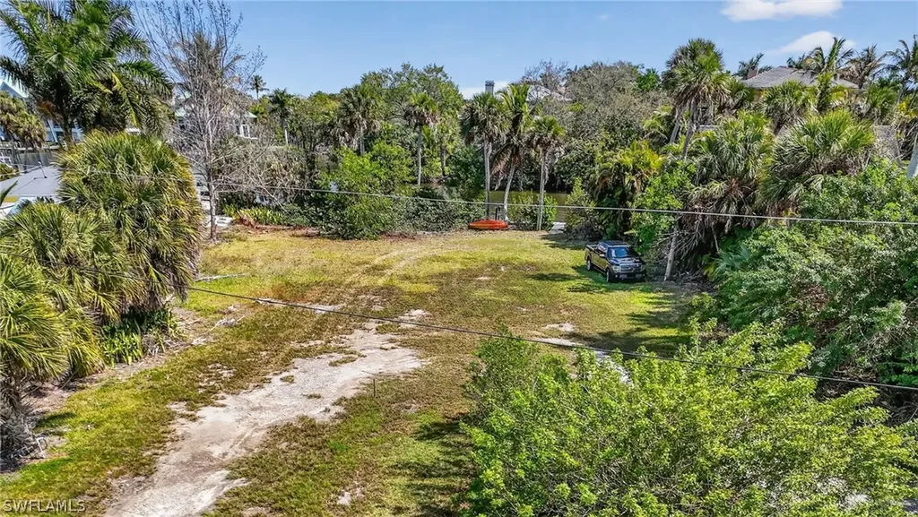 27534 Big Bend Road Bonita Springs FL 34134
