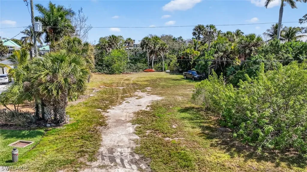 27534 Big Bend Road Bonita Springs FL 34134