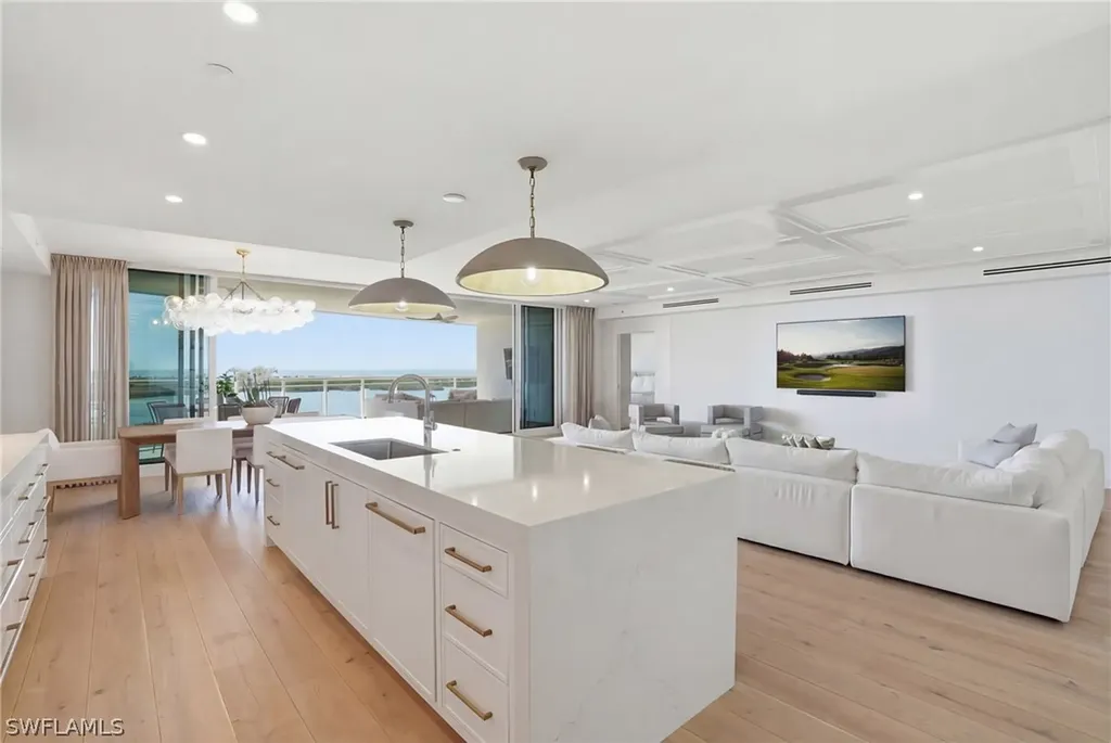 Naples FL, 13945 Old Coast Road, Unit 803