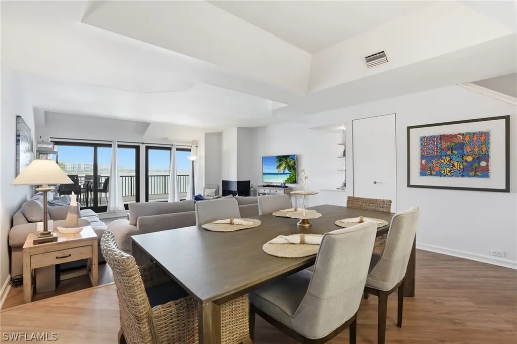 309 La Peninsula Boulevard Naples FL 34113