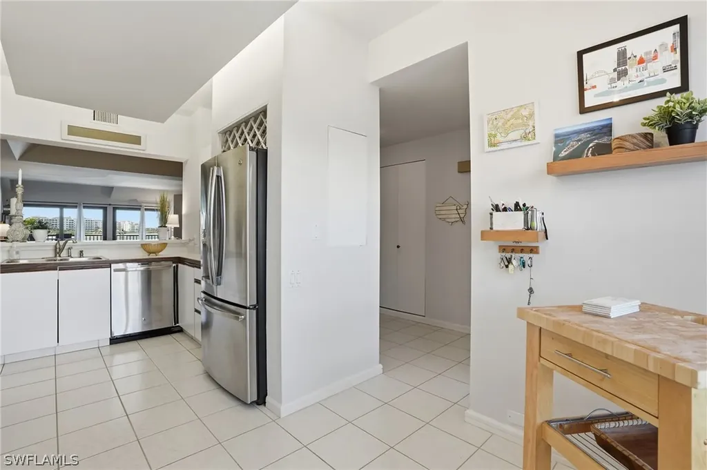309 La Peninsula Boulevard Naples FL 34113