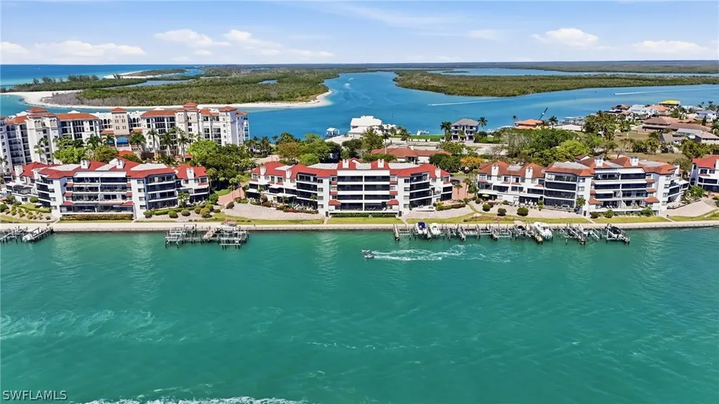 309 La Peninsula Boulevard Naples FL 34113