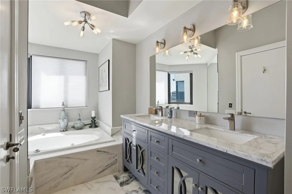 309 La Peninsula Boulevard Naples FL 34113