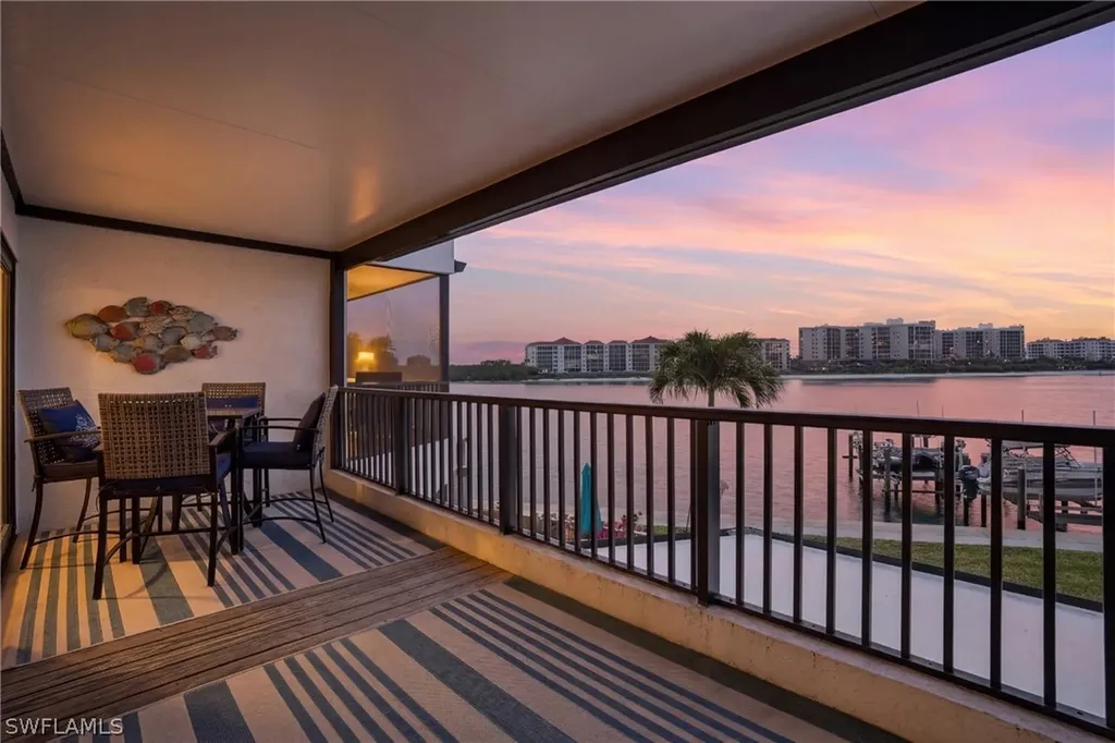 309 La Peninsula Boulevard Naples FL 34113