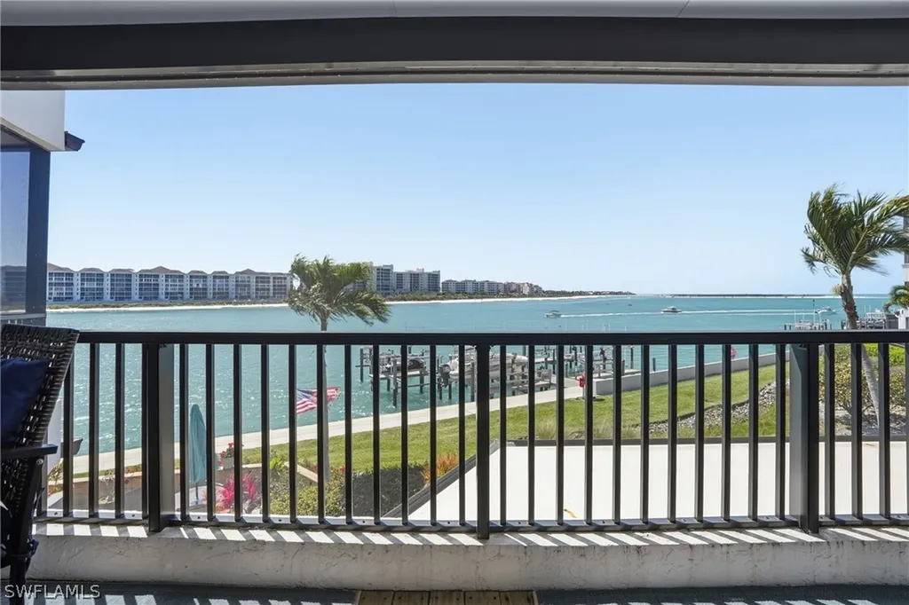 309 La Peninsula Boulevard Naples FL 34113