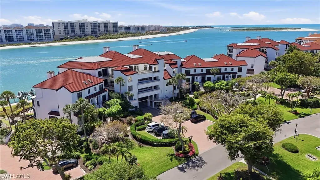 309 La Peninsula Boulevard Naples FL 34113