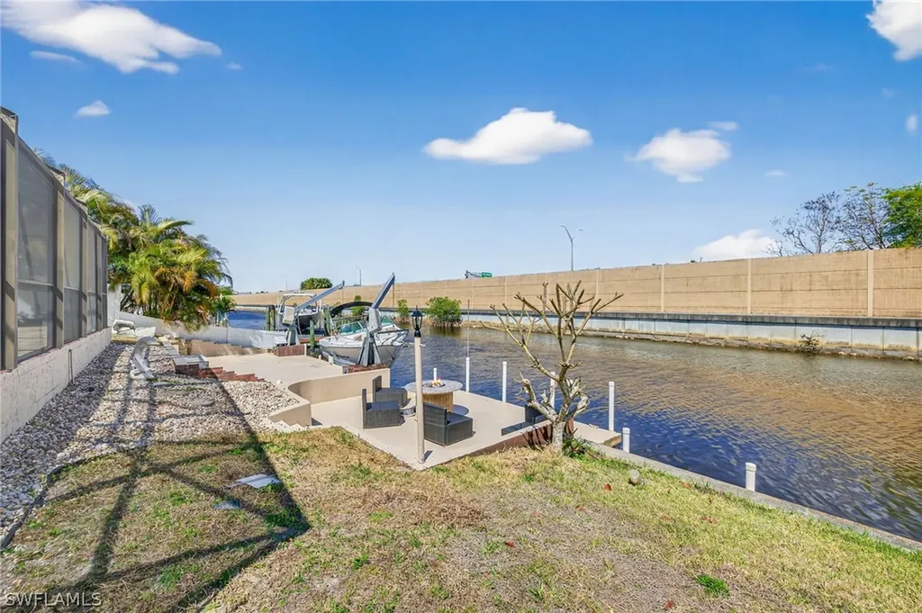 2243 Everest Parkway Cape Coral FL 33904