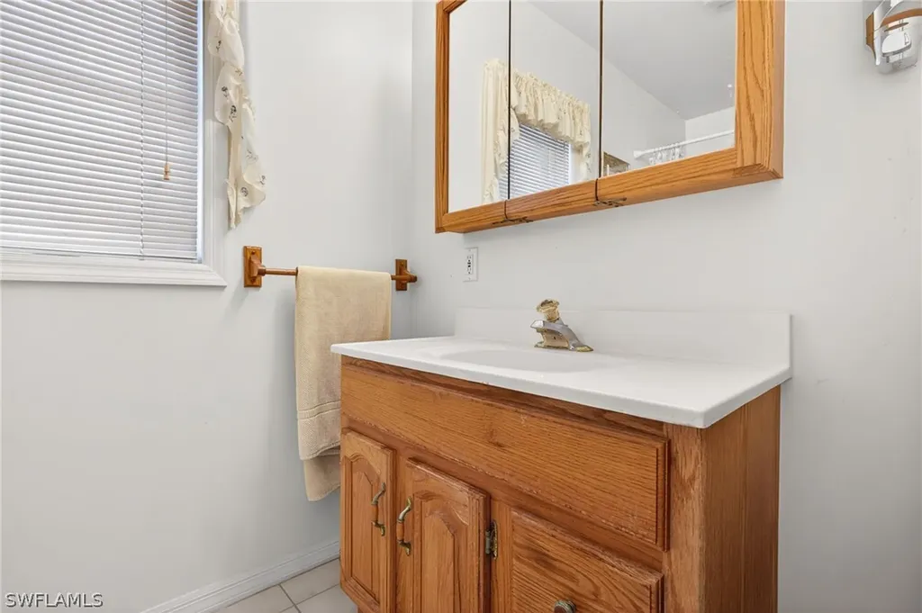 2243 Everest Parkway Cape Coral FL 33904