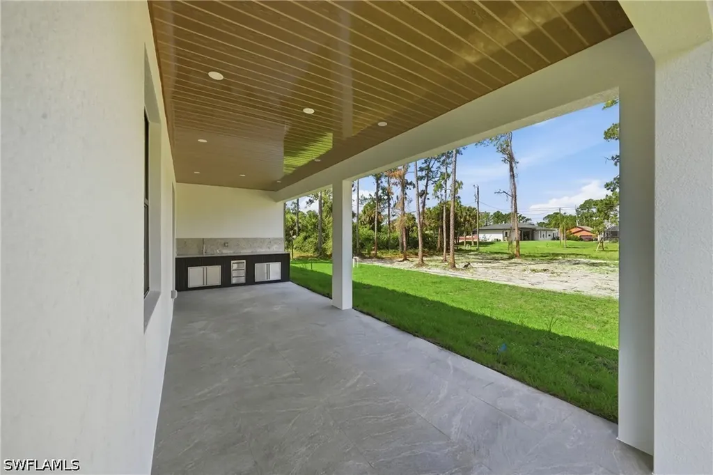 303 Mcarthur Avenue Lehigh Acres FL 33936