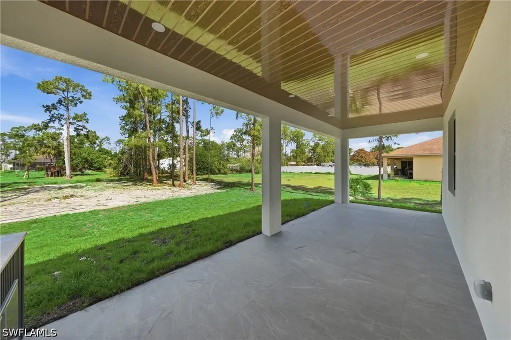 303 Mcarthur Avenue Lehigh Acres FL 33936