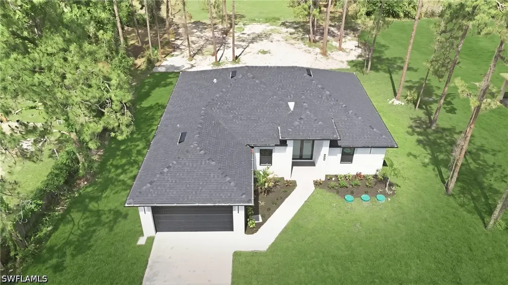 303 Mcarthur Avenue Lehigh Acres FL 33936