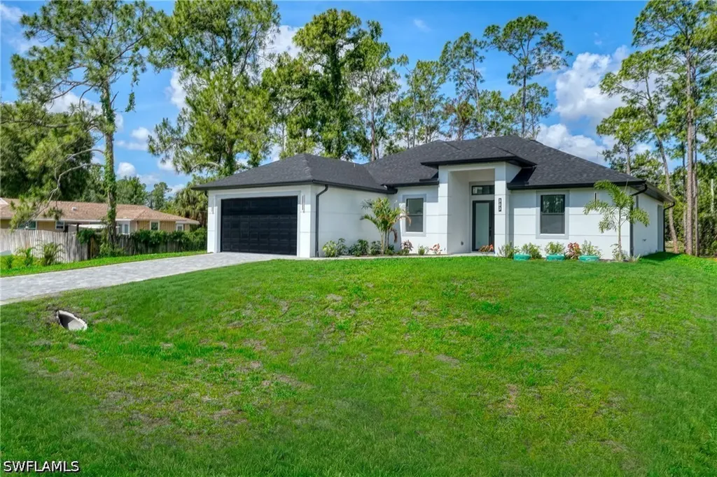 903 Jefferson Avenue Lehigh Acres FL 33936