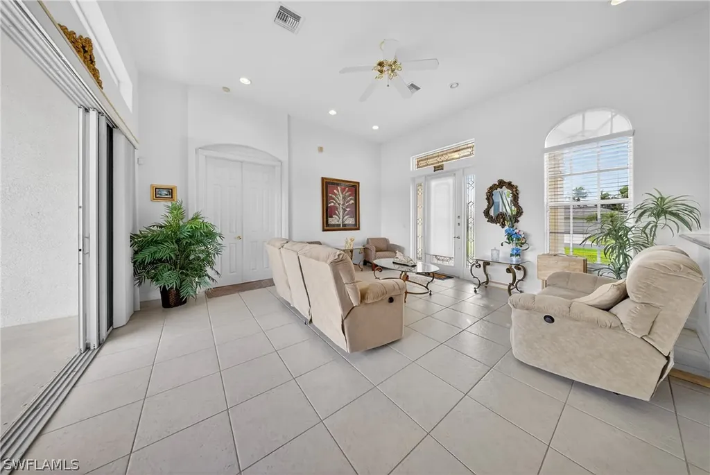 5319 SW 21st Place Cape Coral FL 33914