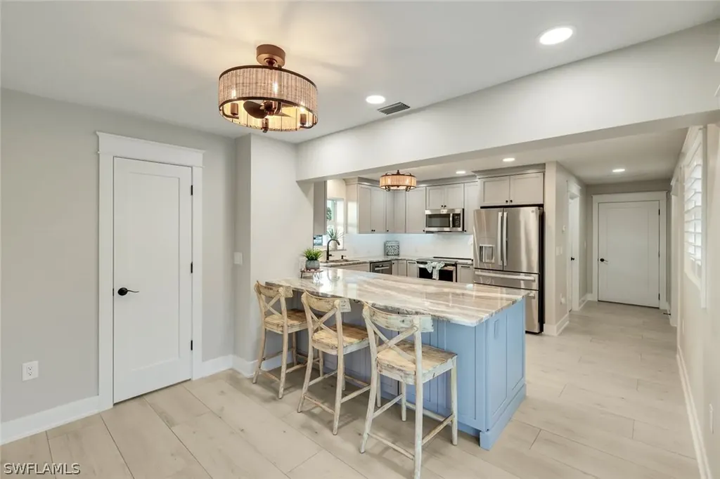 11861 Isle Of Palms Drive Fort Myers Beach FL 33931
