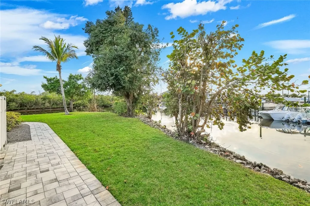 11861 Isle Of Palms Drive Fort Myers Beach FL 33931
