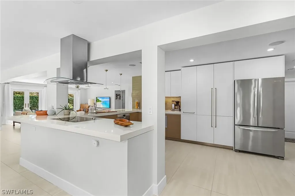 1390 Mandarin Road Naples FL 34102