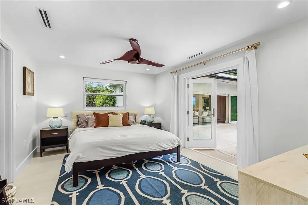 1390 Mandarin Road Naples FL 34102