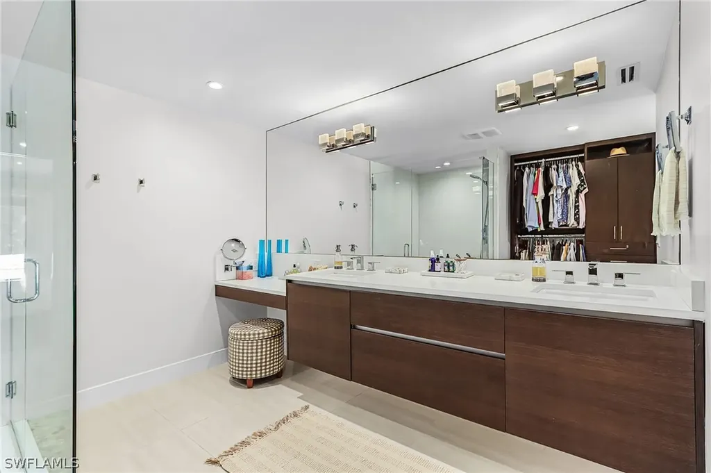 1390 Mandarin Road Naples FL 34102