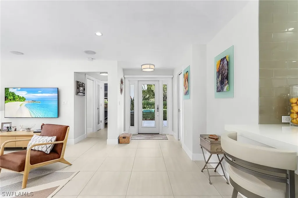 1390 Mandarin Road Naples FL 34102