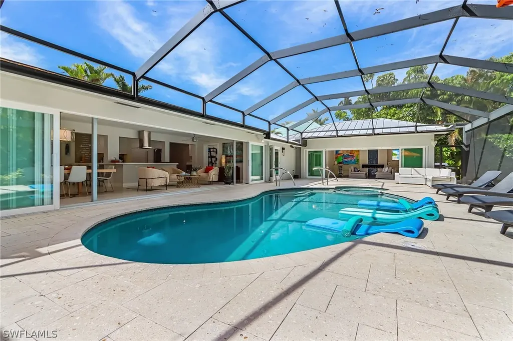 1390 Mandarin Road Naples FL 34102