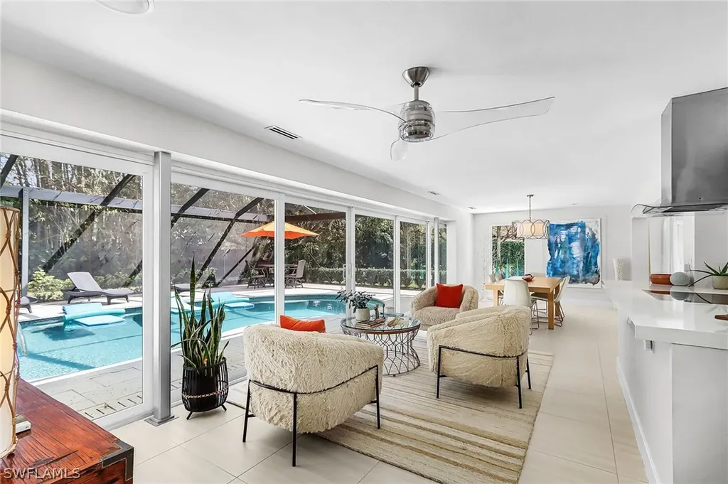 1390 Mandarin Road Naples FL 34102