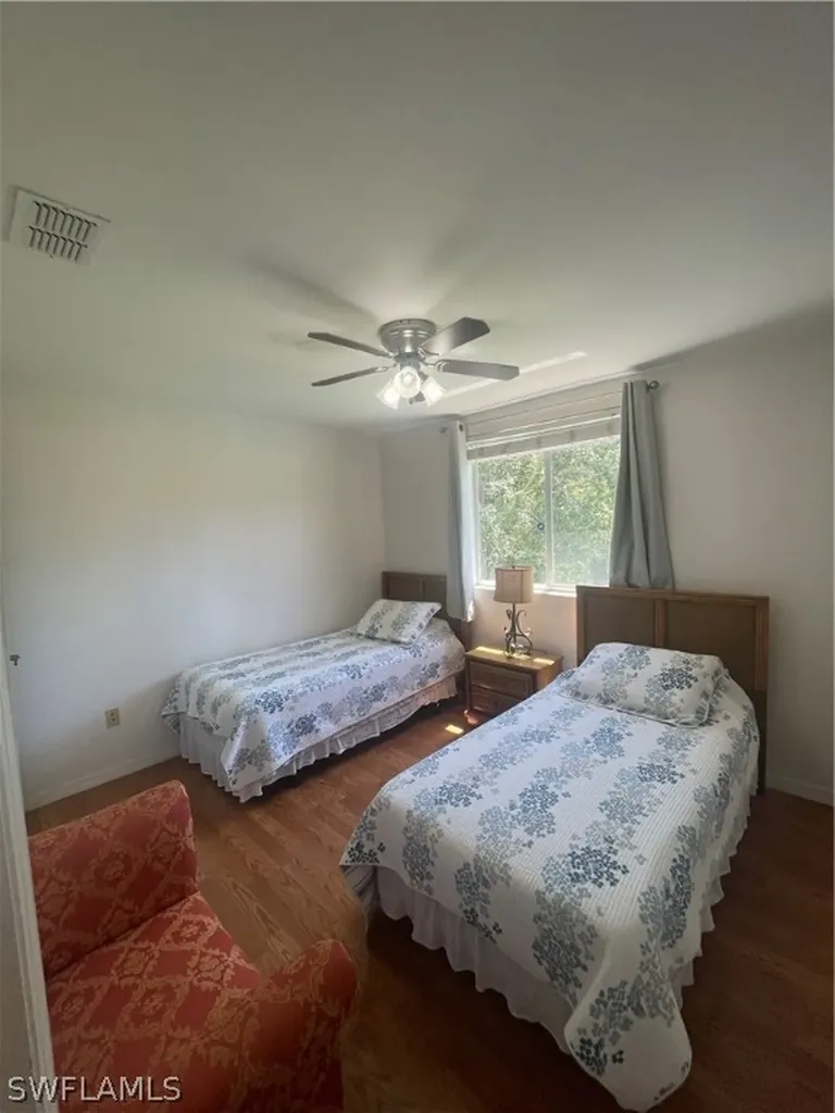 378 Dover Place Naples FL 34104