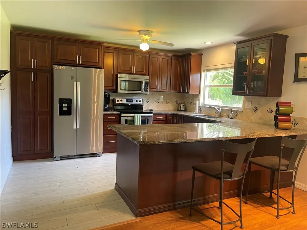 378 Dover Place Naples FL 34104