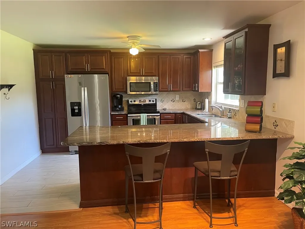 378 Dover Place Naples FL 34104
