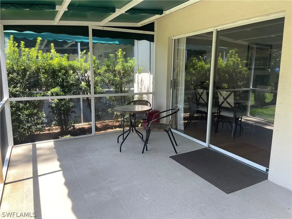 378 Dover Place Naples FL 34104