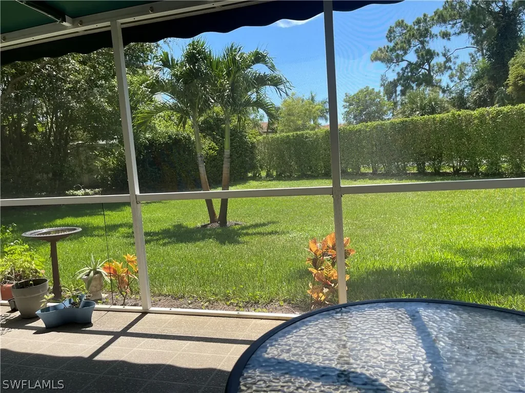 378 Dover Place Naples FL 34104