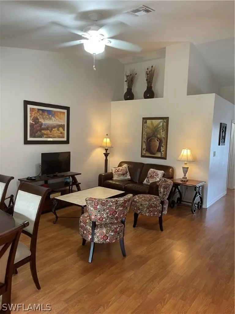 378 Dover Place Naples FL 34104