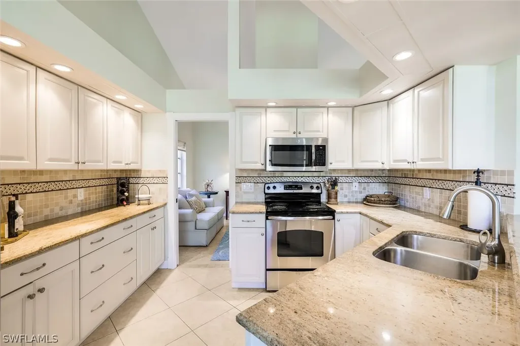 12651 Hunters Ridge Drive Bonita Springs FL 34135