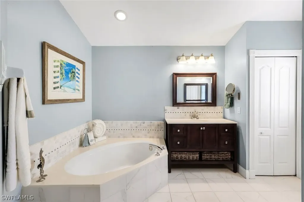 12651 Hunters Ridge Drive Bonita Springs FL 34135