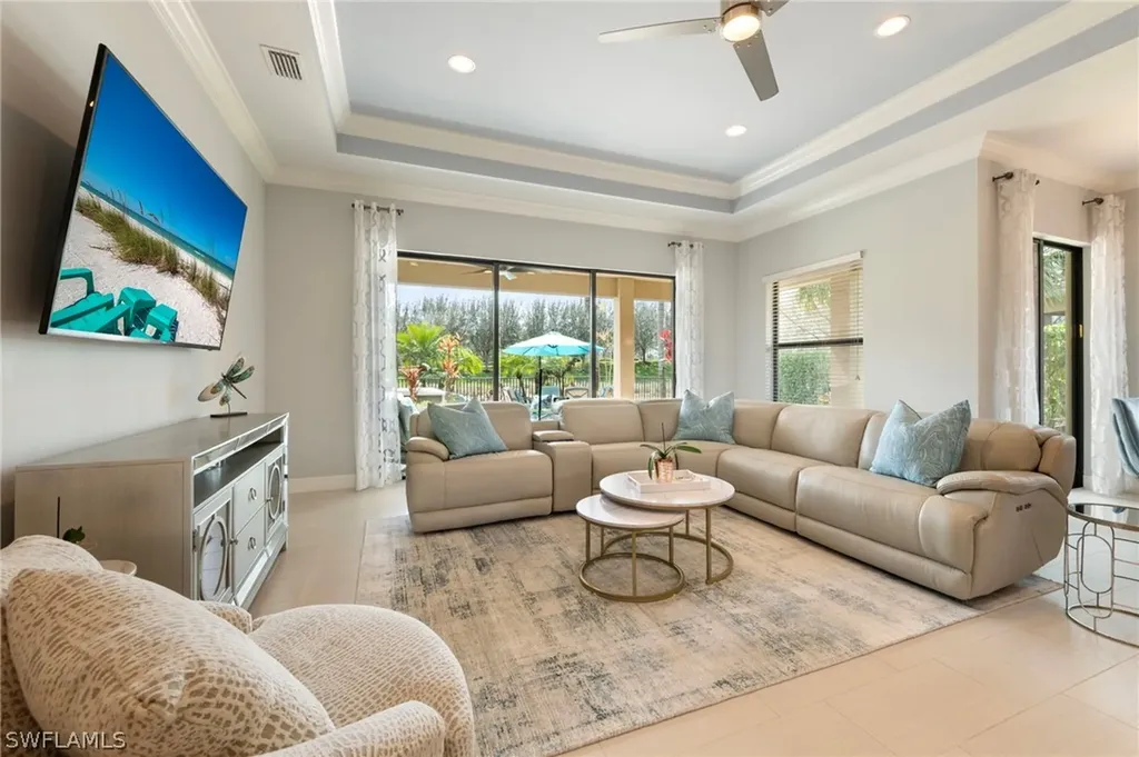 3606 Santaren Court Naples FL 34119
