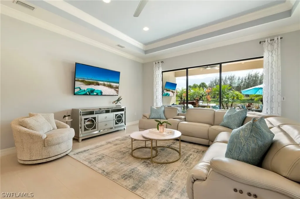 3606 Santaren Court Naples FL 34119
