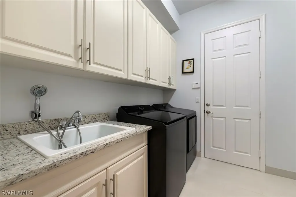 3606 Santaren Court Naples FL 34119