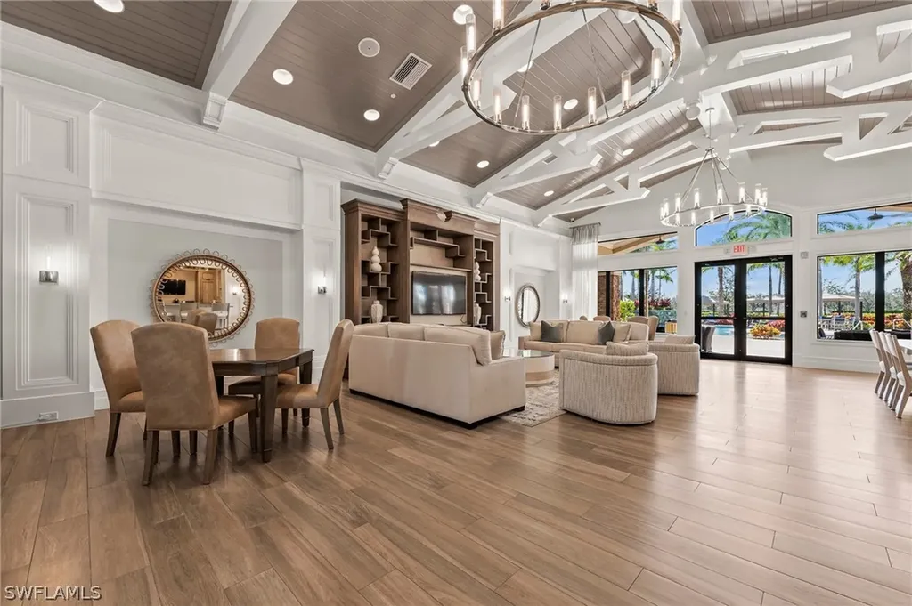 3606 Santaren Court Naples FL 34119