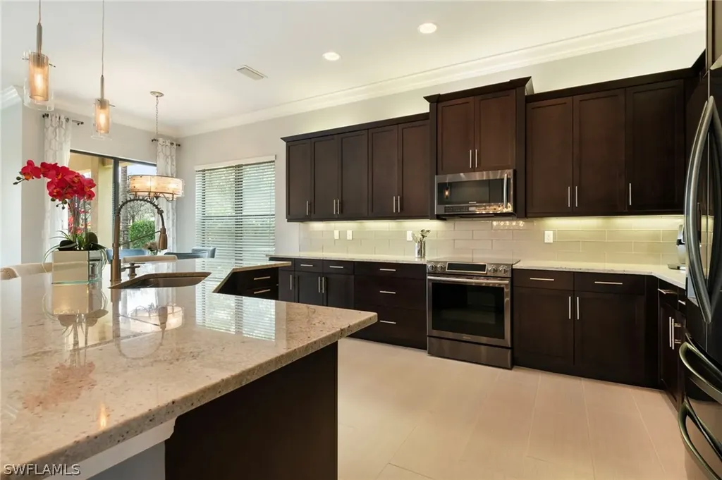 3606 Santaren Court Naples FL 34119