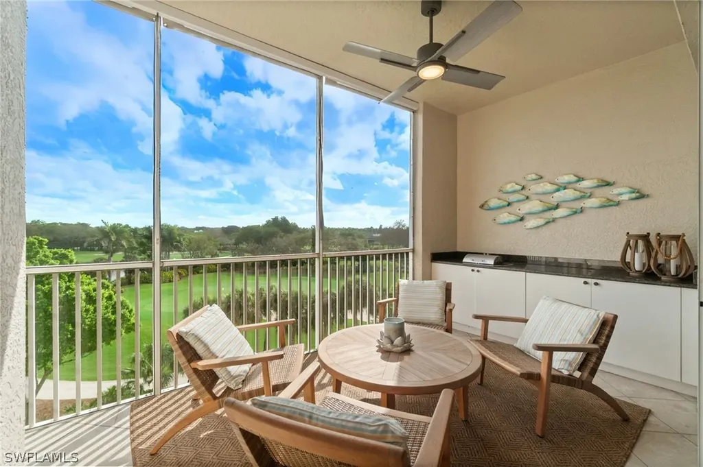 Naples FL, 7687 Pebble Creek Circle, Unit 405