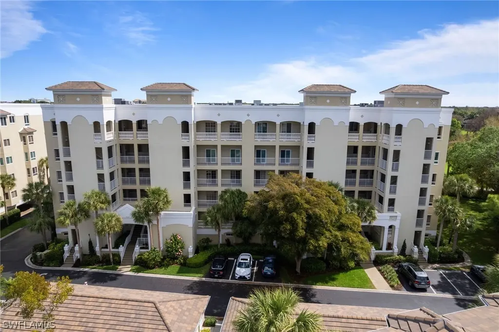7687 Pebble Creek Circle Naples FL 34108