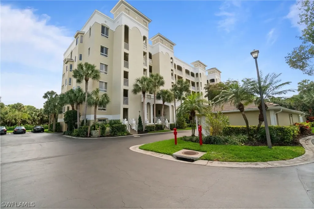 7687 Pebble Creek Circle Naples FL 34108