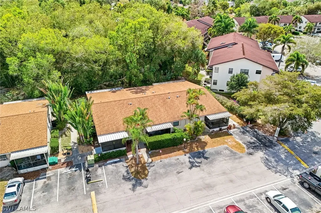 5320 Treetops Drive Naples FL 34113
