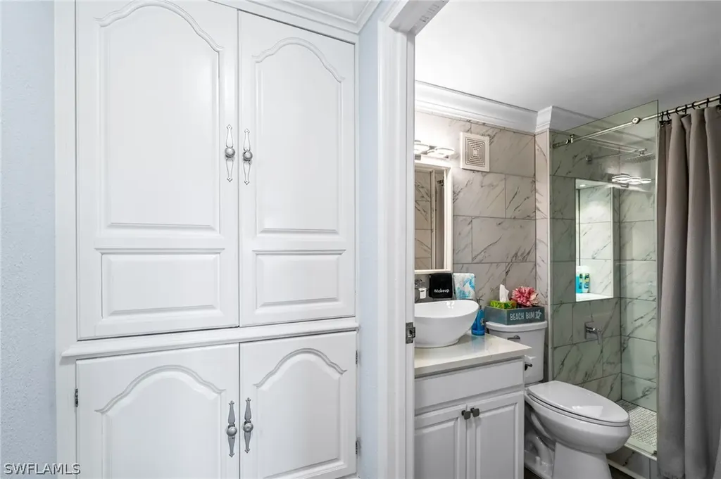 5320 Treetops Drive Naples FL 34113