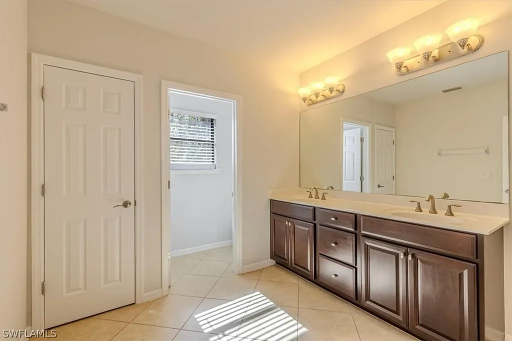 15389 Summit Place Circle Naples FL 34119