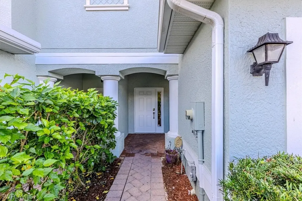 15389 Summit Place Circle Naples FL 34119