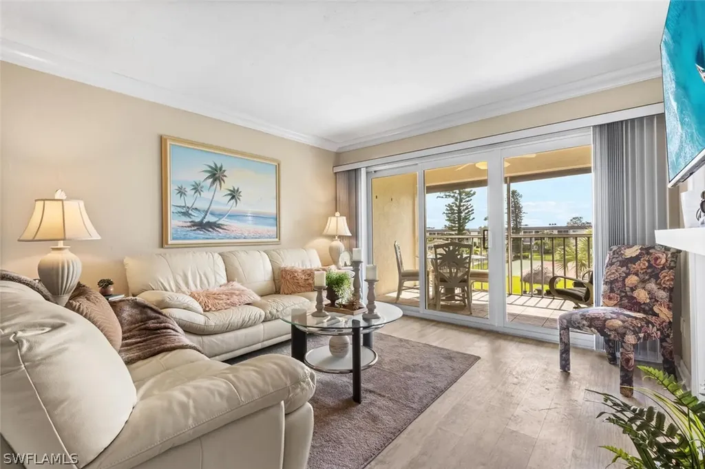 1004 Manatee Road Naples FL 34114