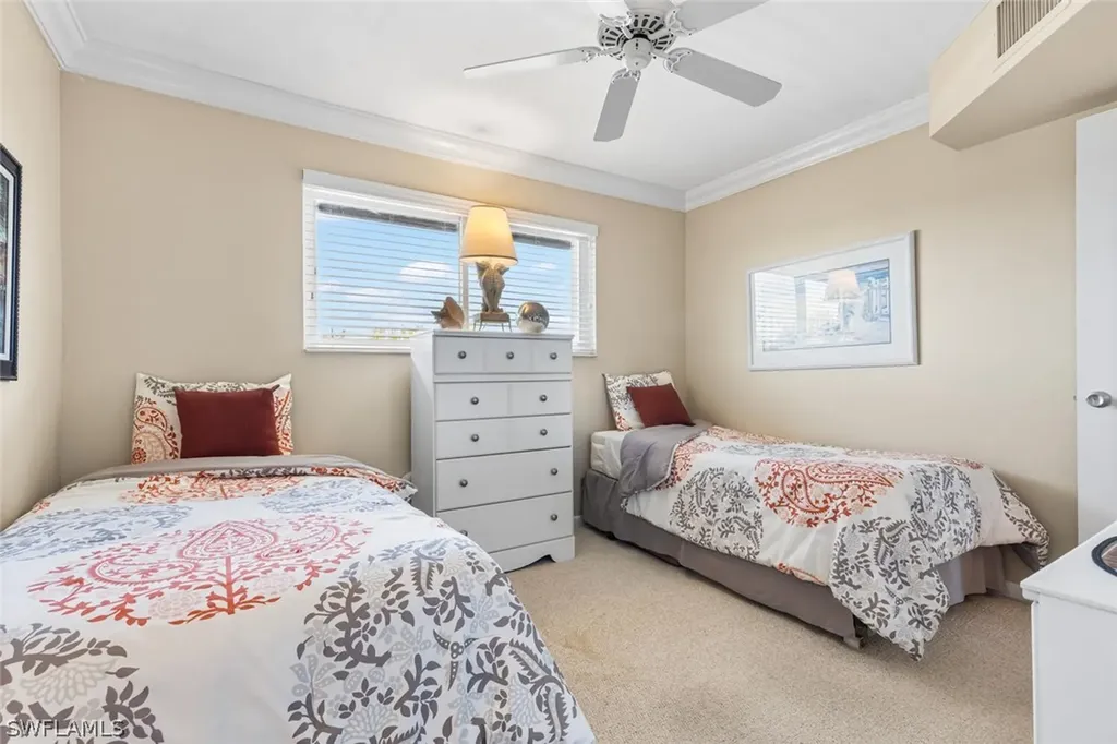 1004 Manatee Road Naples FL 34114